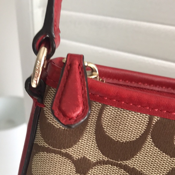 Coach Messenger Bag Excellent Condition - Picture 10 of 11